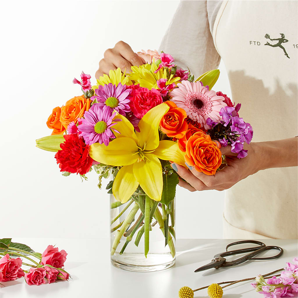 Cue the Confetti - A Florist Original – ANGEL'S FLOWERS AND GIFTS, San Jose CA