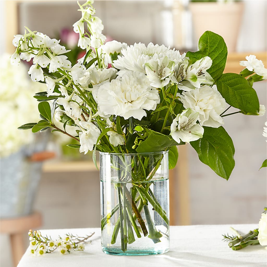 Classic Ivory – A Florist Original – ANGEL'S FLOWERS AND GIFTS, San Jose CA