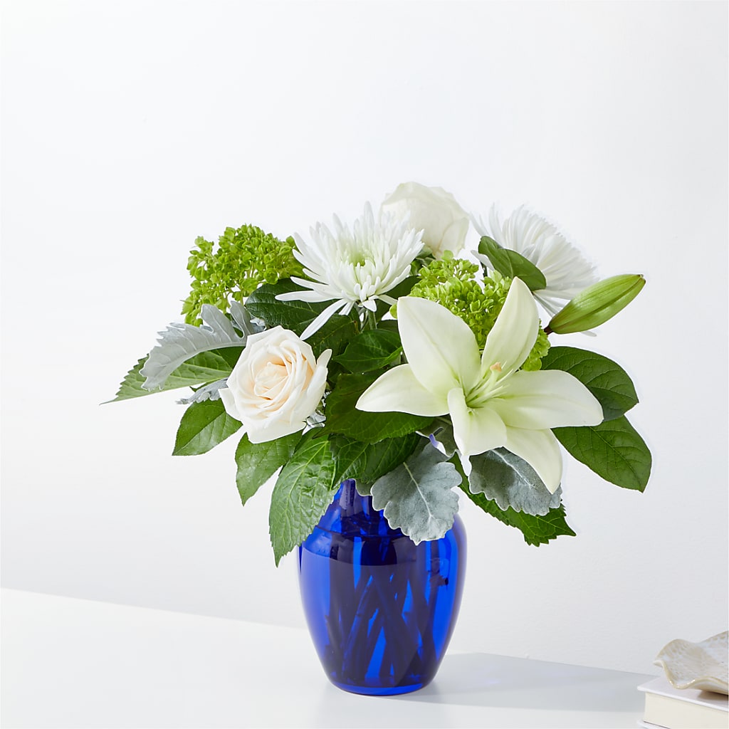 Snowy Dreams Bouquet – ANGEL'S FLOWERS AND GIFTS, San Jose CA