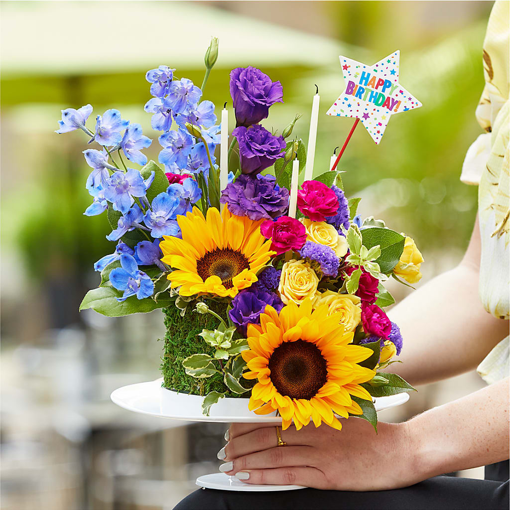 Star of the Day Floral Cake – ANGEL'S FLOWERS AND GIFTS, San Jose CA