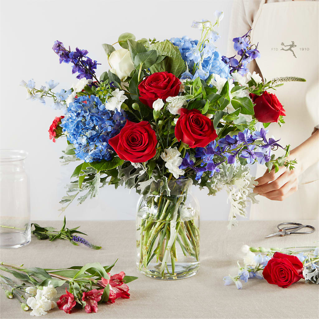 Star Spangled - A Florist Original – ANGEL'S FLOWERS AND GIFTS, San Jose CA