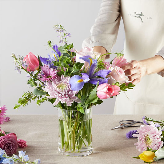 Pastel Tradition - A Florist Original – ANGEL'S FLOWERS AND GIFTS, San Jose CA